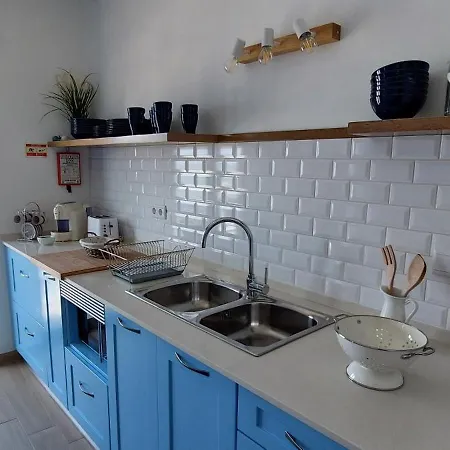 The Whale House Apartment *