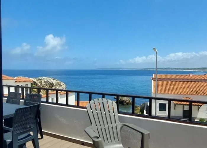 The Whale House Апартаменты *