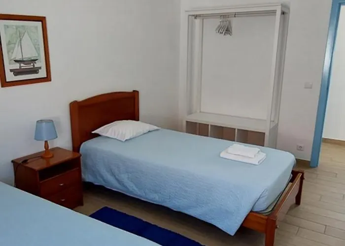 Апартаменты The Whale House *